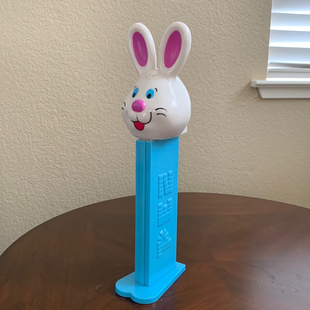 PEZ 13” Musical GIANT Easter Bunny Dispenser - plays Here Comes Peter Cottontail